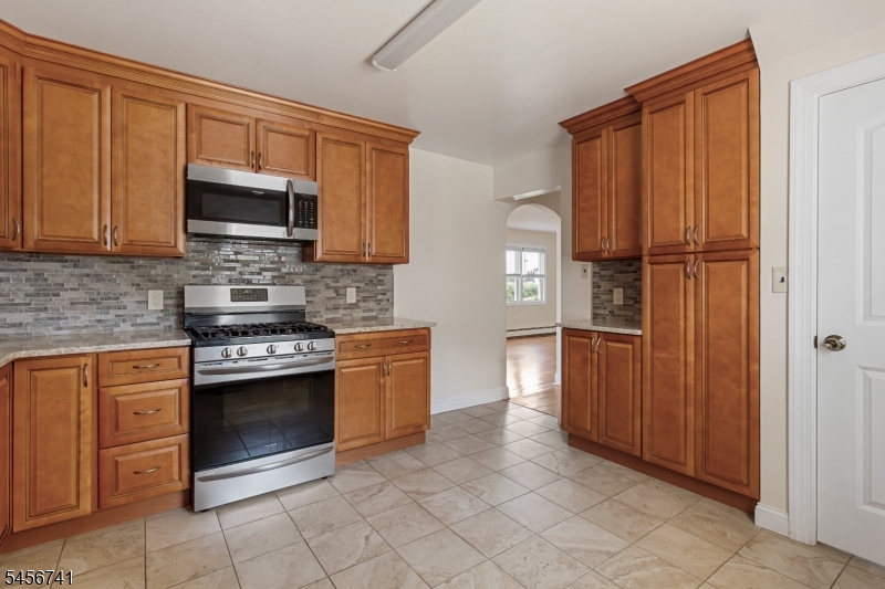 418 President St Property Photo 12