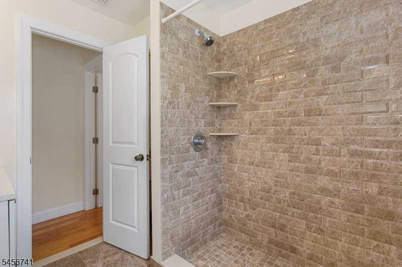 418 President St Property Photo 16
