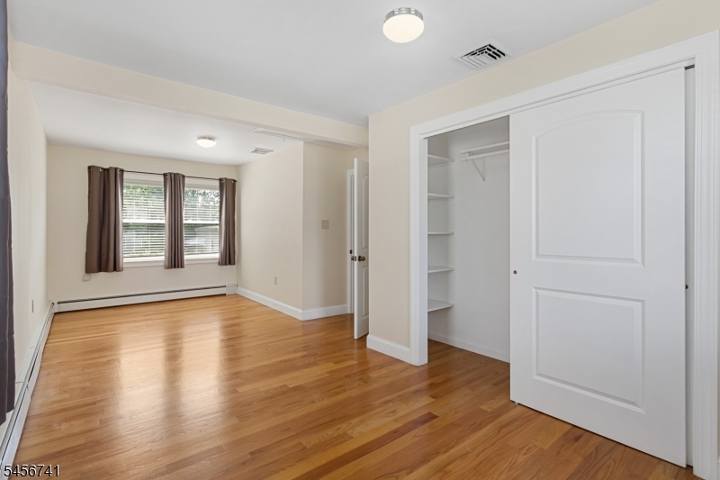 418 President St Property Photo 18