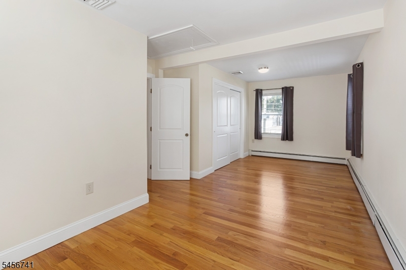 418 President St Property Photo 19