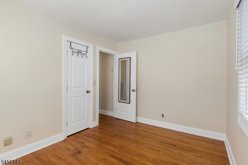 418 President St Property Photo 24