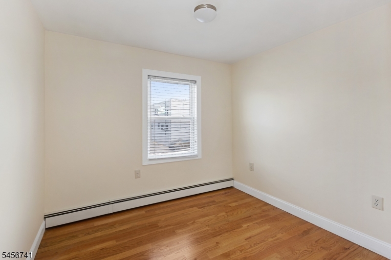 418 President St Property Photo 25