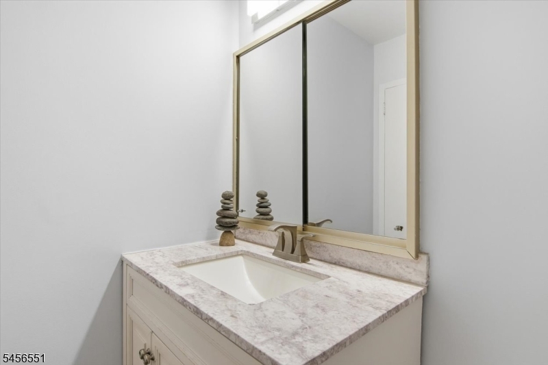 1 Claridge Dr 501 Property Photo 30