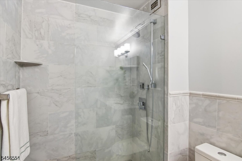 1 Claridge Dr 501 Property Photo 40