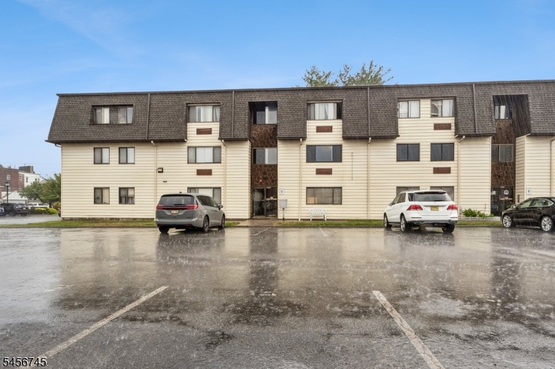 46 Watsessing Avenue, B-12 B-12 Property Photo 1