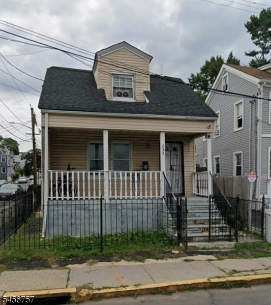 232 Eastern Pkwy Property Photo 1