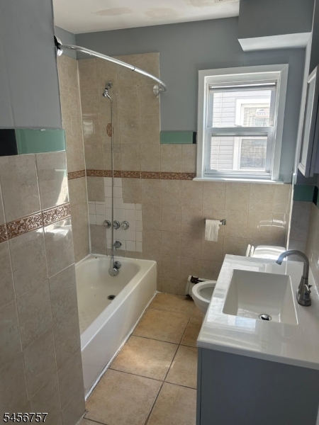 232 Eastern Pkwy Property Photo 4