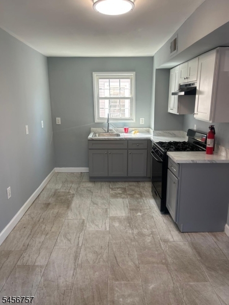 232 Eastern Pkwy Property Photo 5