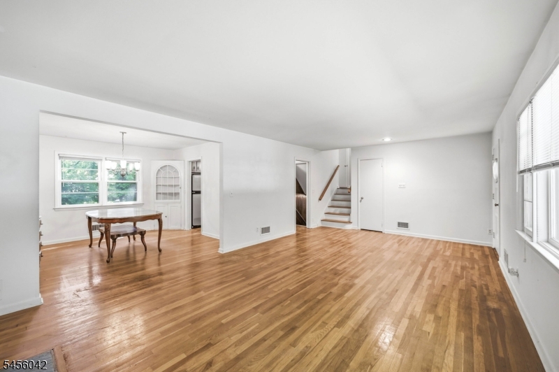 472 Cedar Hill Ave Property Photo 14