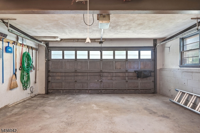 472 Cedar Hill Ave Property Photo 43