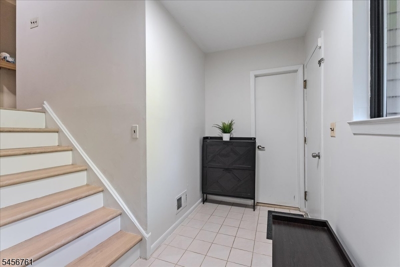 31 Lockley Ct Property Photo 5