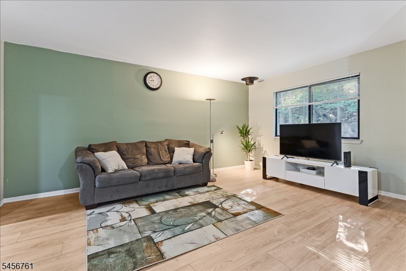 31 Lockley Ct Property Photo 7