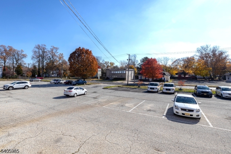 729 E Landis Ave Property Photo 4