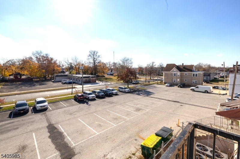729 E Landis Ave Property Photo 5