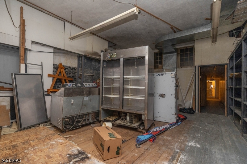 729 E Landis Ave Property Photo 11