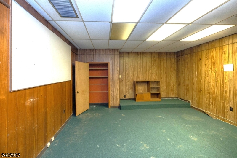 729 E Landis Ave Property Photo 17