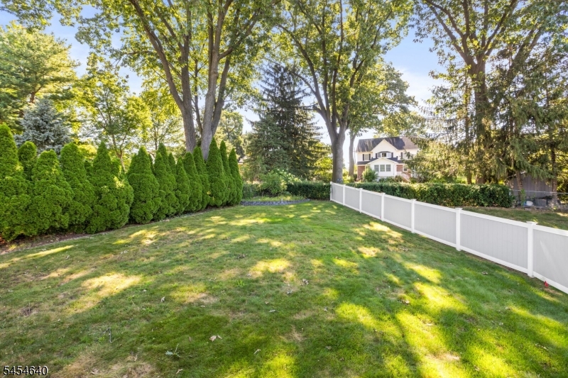 23 Zeim Dr Property Photo 4