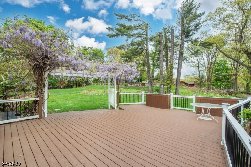 839 Rifle Camp Road Property Photo 3