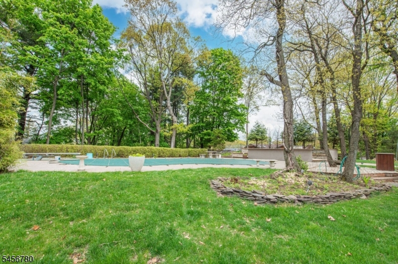 839 Rifle Camp Road Property Photo 6