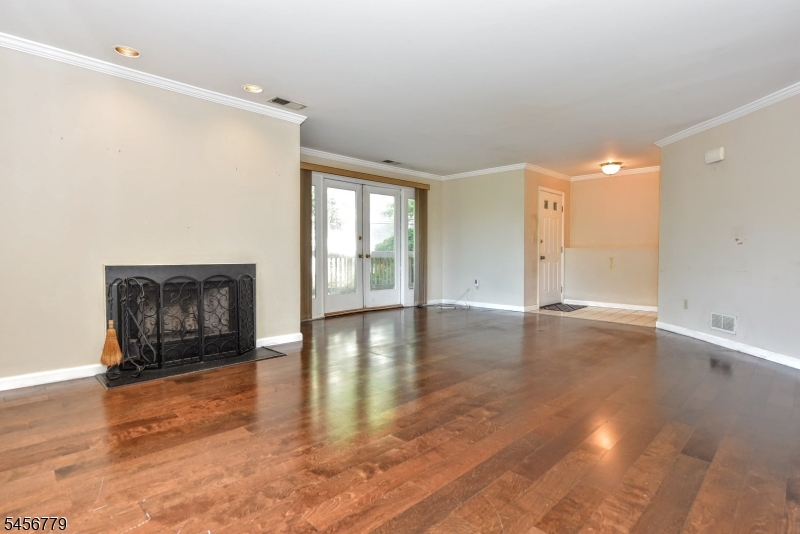 606 Skyline Dr Property Photo 7
