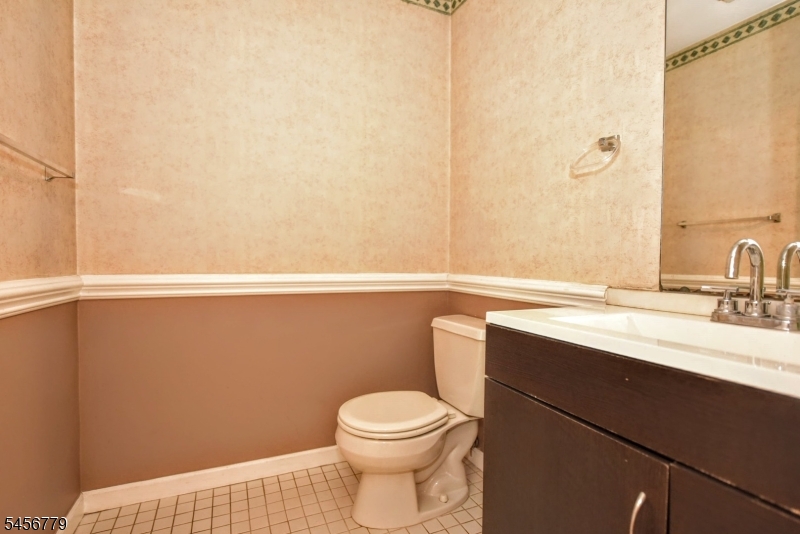606 Skyline Dr Property Photo 14