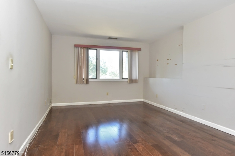 606 Skyline Dr Property Photo 15