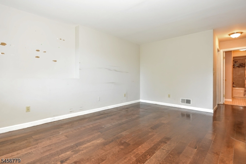 606 Skyline Dr Property Photo 16