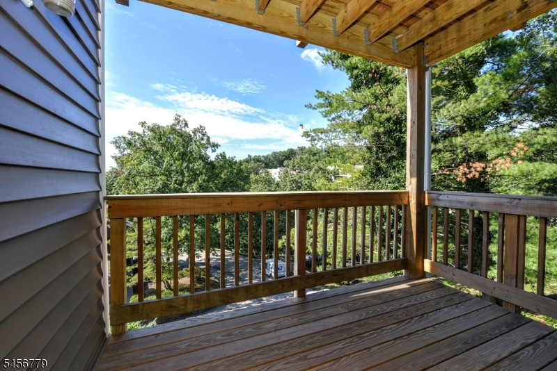 606 Skyline Dr Property Photo 21
