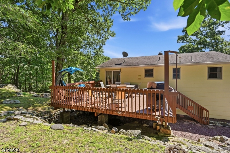 25 Elm Tree Rd Property Photo 18