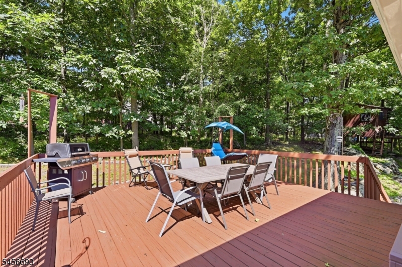 25 Elm Tree Rd Property Photo 21