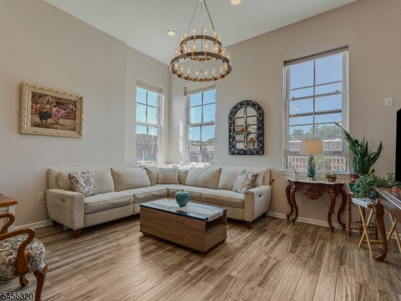 19 Market Street 401