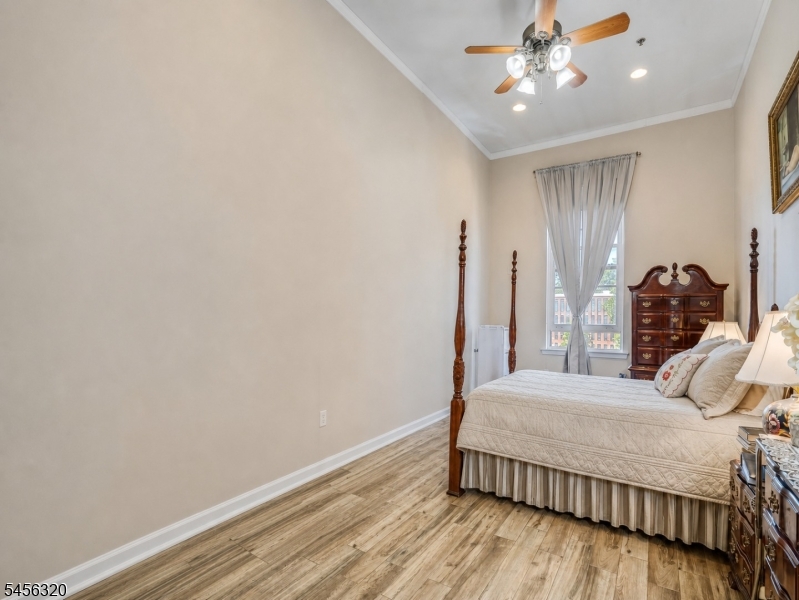 19 Market Street 401 Property Photo 10