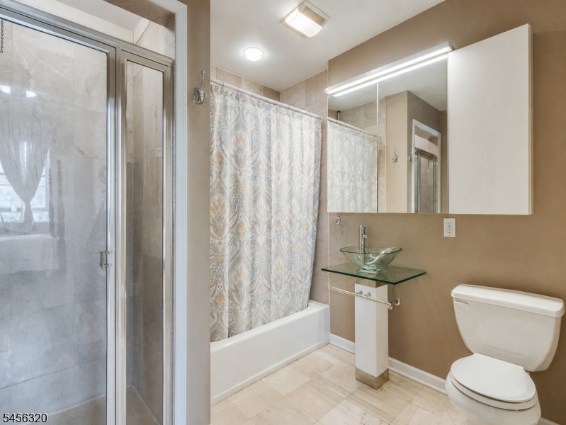 19 Market Street 401 Property Photo 13