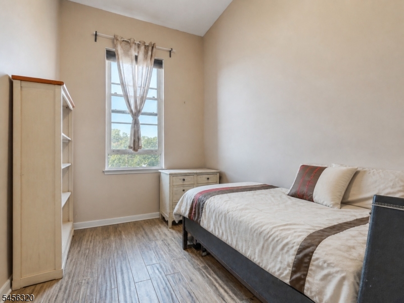 19 Market Street 401 Property Photo 16