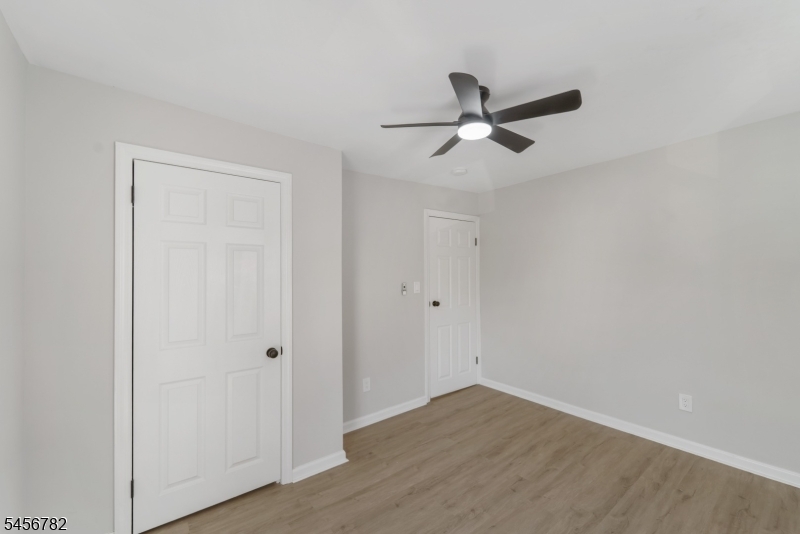 420 John St Property Photo 25