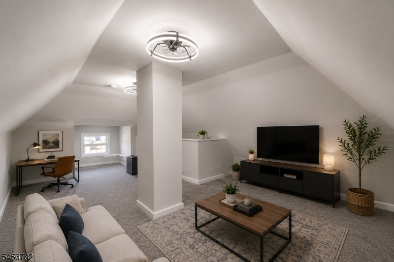 420 John St Property Photo 26