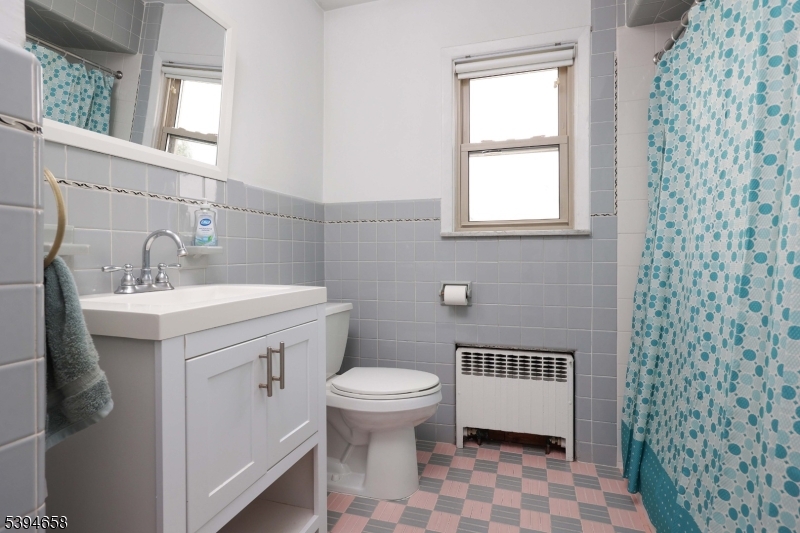 825 Dennis Pl Property Photo 12