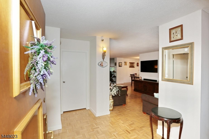 316 Prospect Ave 4k Property Photo 9