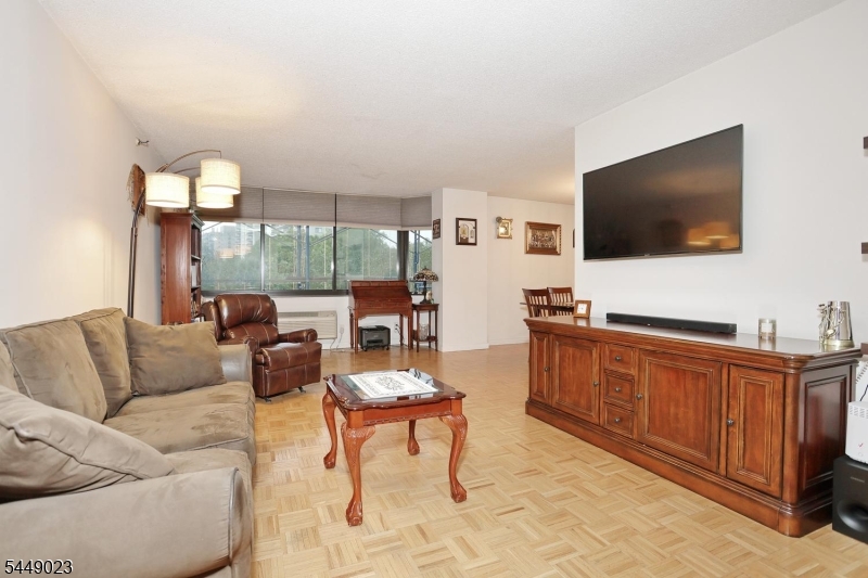 316 Prospect Ave 4k Property Photo 12