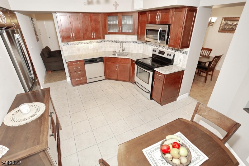 316 Prospect Ave 4k Property Photo 19