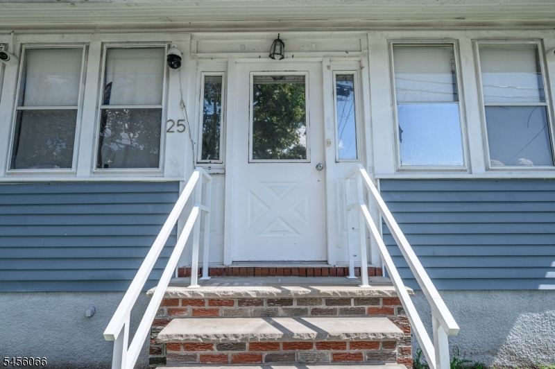 25 Comfort Pl Property Photo 2