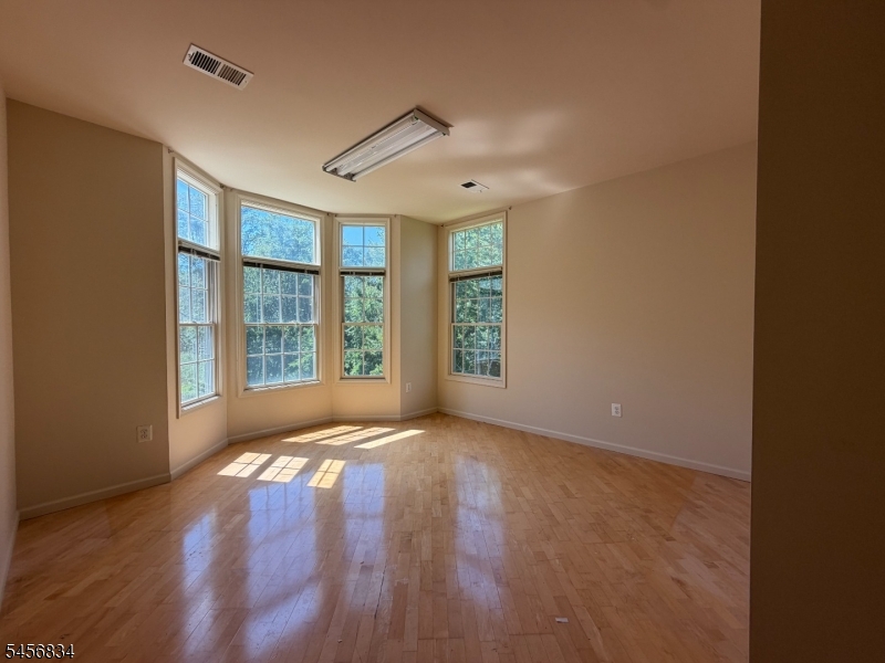 117 Crown Ct Property Photo 6