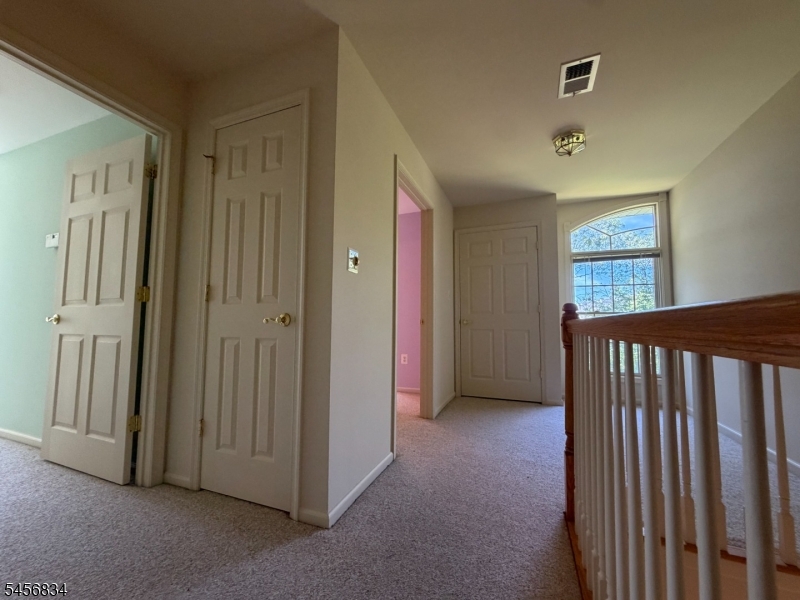 117 Crown Ct Property Photo 7