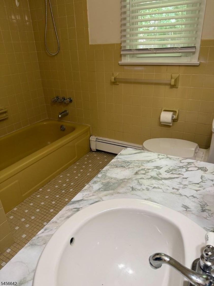 403 Longview Ct Property Photo 8