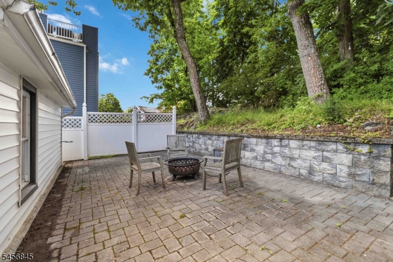 32 Schwarz Blvd Property Photo 16
