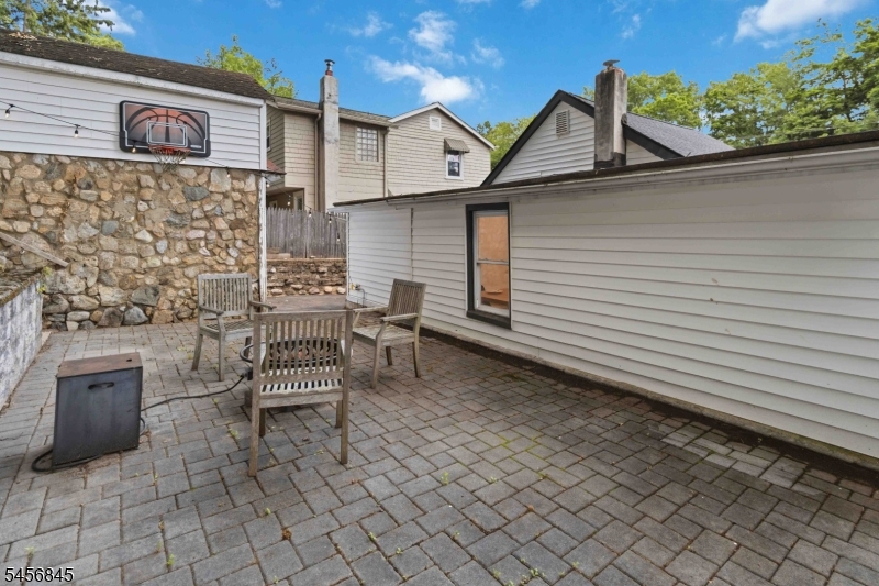 32 Schwarz Blvd Property Photo 17