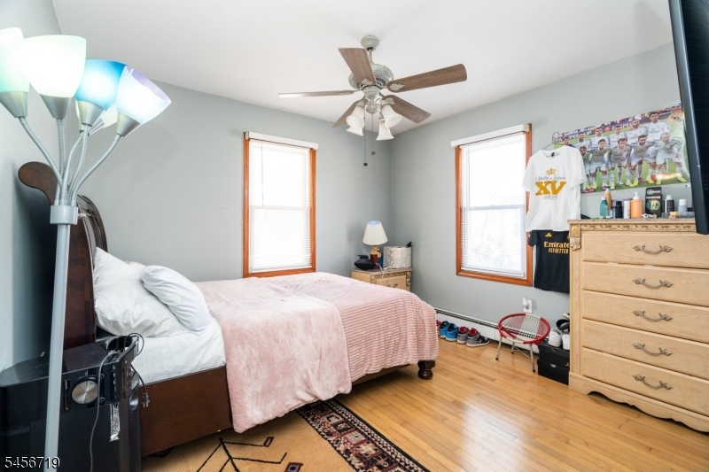 18 Elycroft Ave Property Photo 12