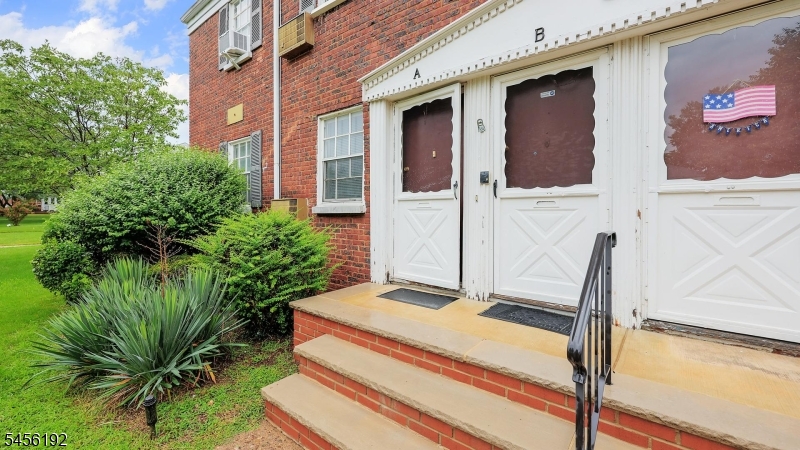 32 W Roselle Ave 32a Property Photo 20