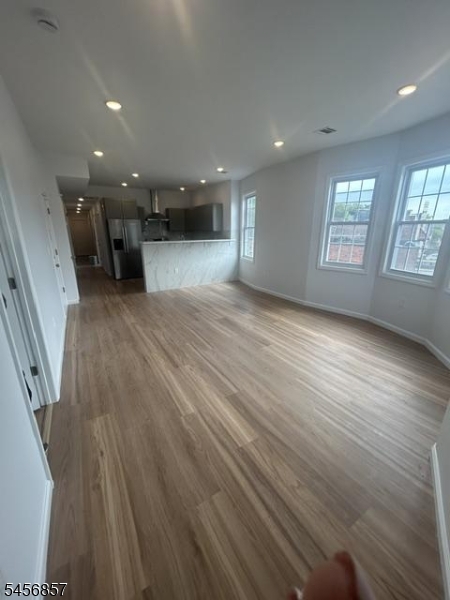 995 S Orange Ave 2 Property Photo 1