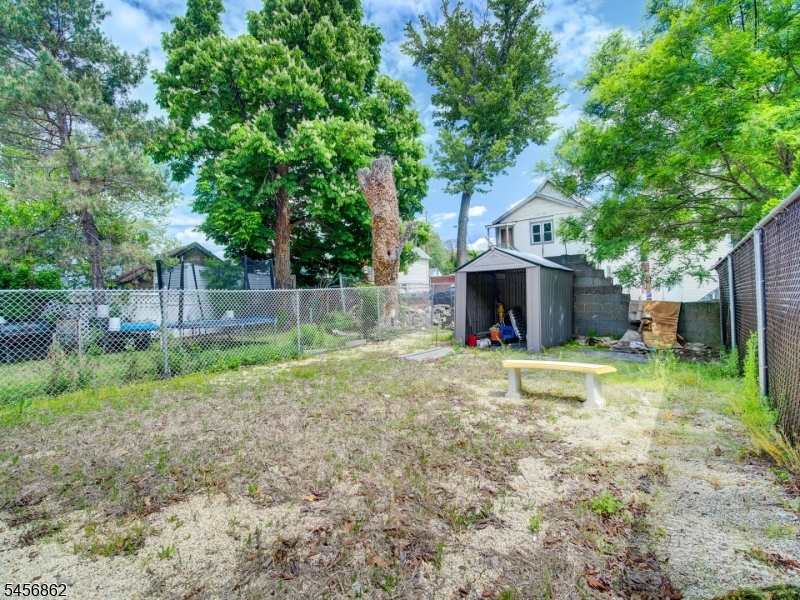 196 Lafayette Street Property Photo 12